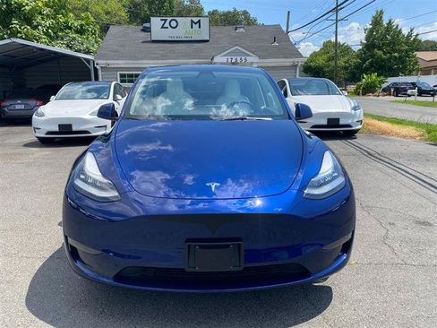 Used 2024 Tesla Model Y Long Range AWD/4WD image 9