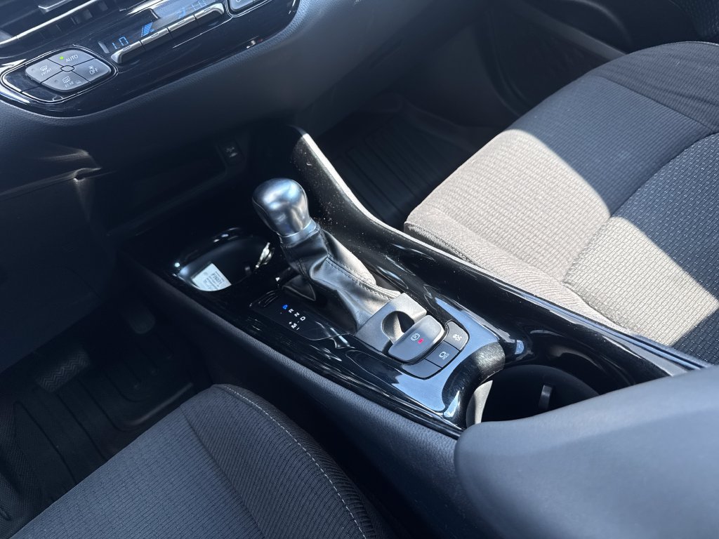 Certified 2019 Toyota C-HR XLE FWD image 30
