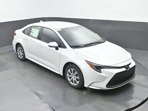 New 2026 Toyota Corolla LE FWD image 26
