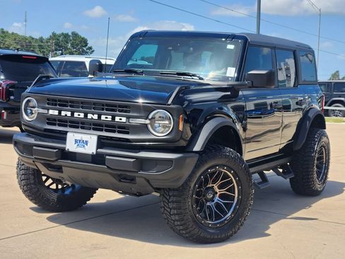 Used 2025 Ford Bronco Big Bend AWD/4WD image 1