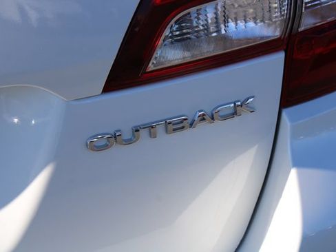 Used 2019 Subaru Outback 2.5i Premium AWD/4WD image 10