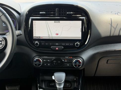 Used 2025 Kia Soul EX FWD image 20