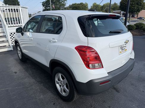Used 2016 Chevrolet Trax LS AWD/4WD image 5
