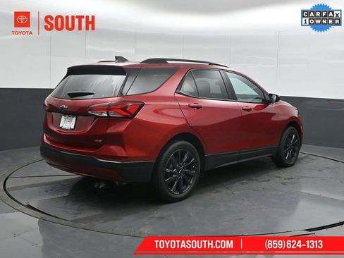 Used 2023 Chevrolet Equinox RS image 2