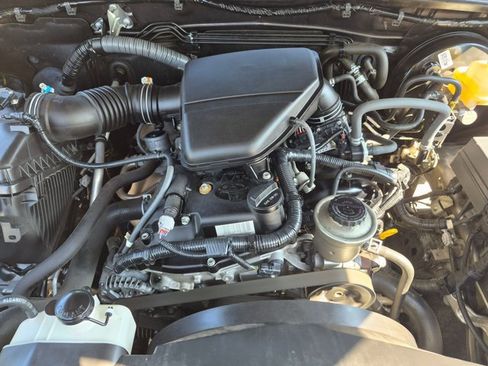 Used 2019 Toyota Tacoma SR w/ SR Convenience Package RWD image 22