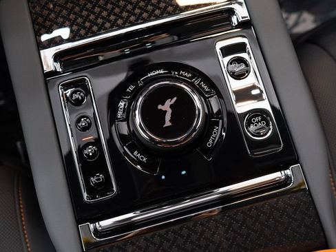 New 2027 Rolls-Royce Cullinan Black Badge AWD/4WD image 47