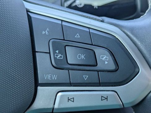Used 2025 Volkswagen Tiguan S FWD image 28