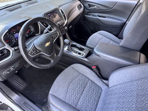 Used 2022 Chevrolet Equinox LT image 22