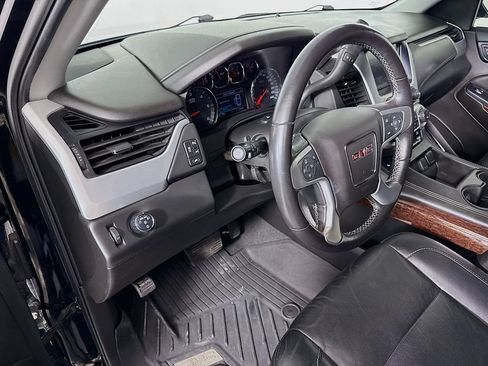 Used 2020 GMC Yukon XL SLT w/ Value Plus Edition RWD image 9