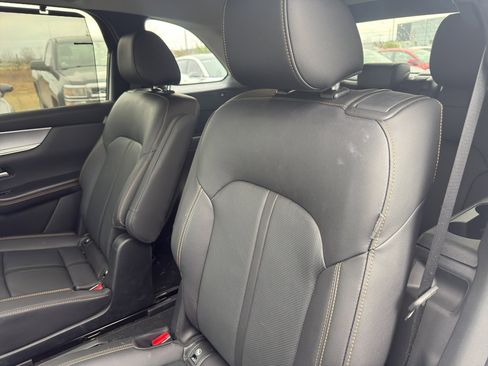 Used 2025 MAZDA CX-90 3.3 Turbo w/ Preferred Package image 9