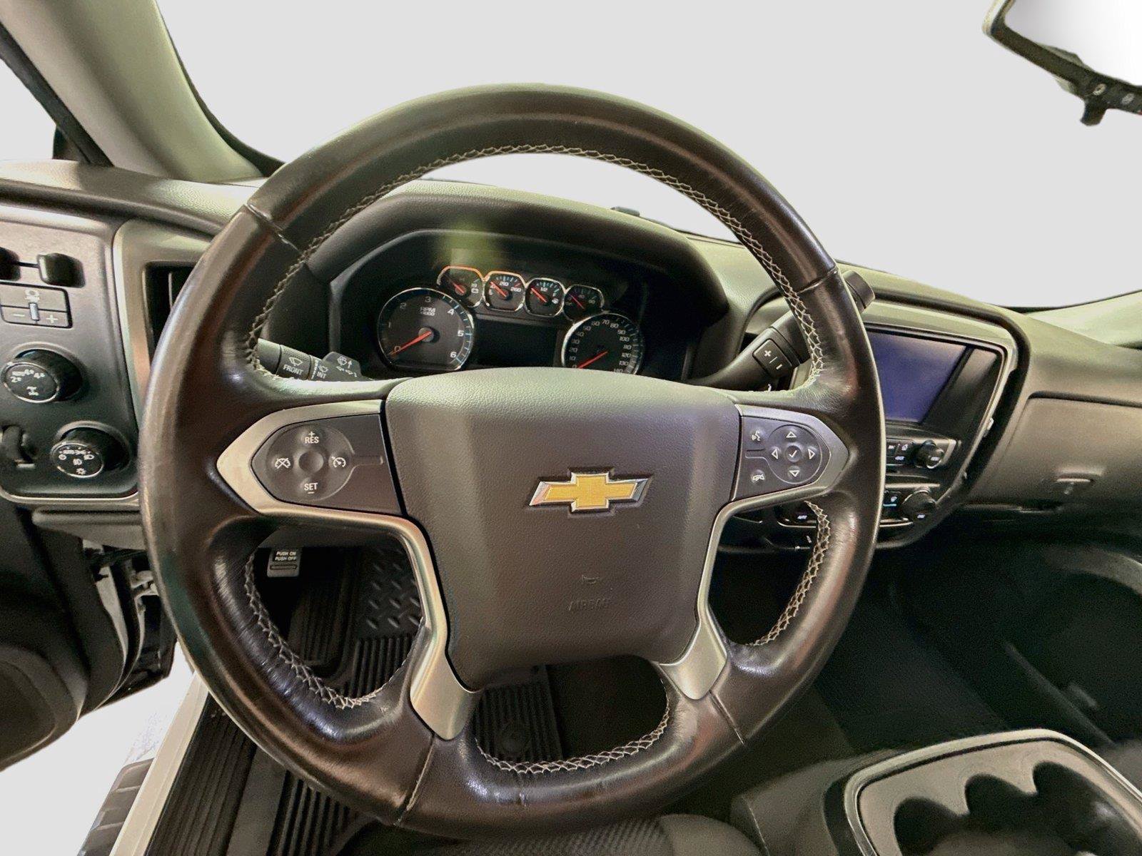 Used 2018 Chevrolet Silverado 1500 LT w/ All Star Edition AWD/4WD image 14