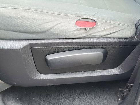 Used 2017 RAM 2500 Tradesman w/ Chrome Appearance Group image 23