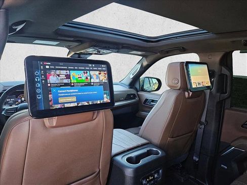 Used 2026 Chevrolet Tahoe High Country image 17