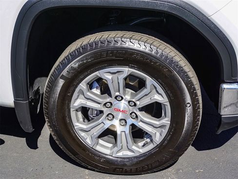 Used 2024 GMC Sierra 1500 SLE w/ Max Trailering Package image 8