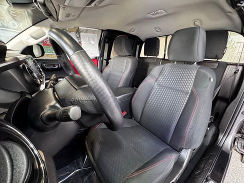 Used 2022 Toyota Tacoma SR5 image 20