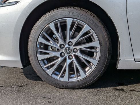 Used 2021 Lexus ES 300h w/ Premium Package FWD image 21