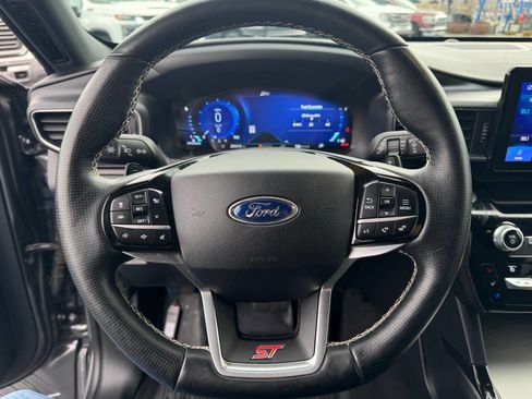 Used 2021 Ford Explorer ST image 19