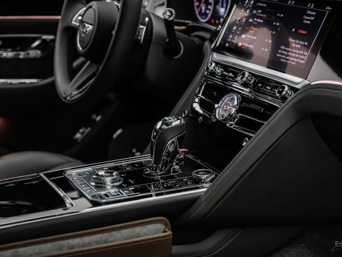Used 2022 Bentley Flying Spur V8 AWD/4WD image 54