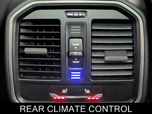 Used 2024 Porsche Macan w/ Premium Plus Package image 19