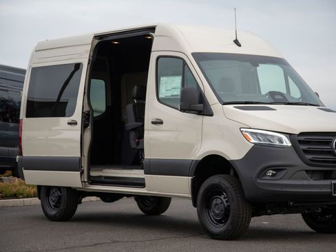 New 2026 Mercedes-Benz Sprinter 2500 image 6
