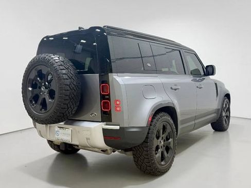 Used 2022 Land Rover Defender 110 S AWD/4WD image 20