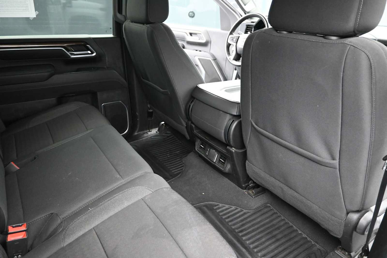 Used 2025 Chevrolet Silverado 2500 LT w/ Convenience Package AWD/4WD image 30
