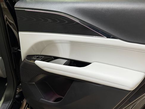 Certified 2024 Cadillac Lyriq Luxury RWD image 43