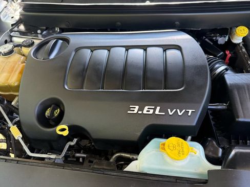 Used 2012 Dodge Journey SXT w/ Flexible Seating Group FWD image 38