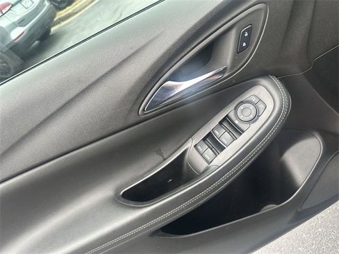 Used 2023 Buick Encore GX Select image 15