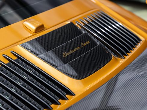 Used 2018 Porsche 911 Turbo S image 22