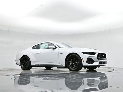 New 2026 Ford Mustang GT image 3
