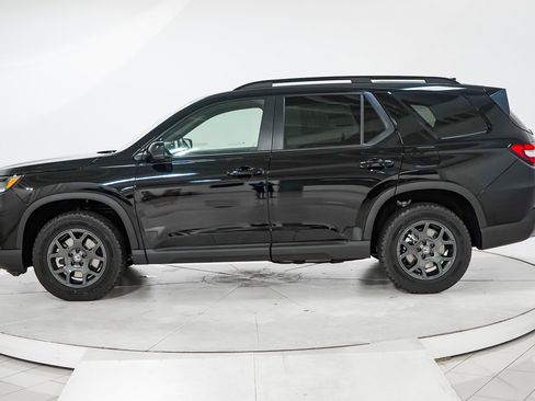 New 2025 Honda Pilot TrailSport image 5