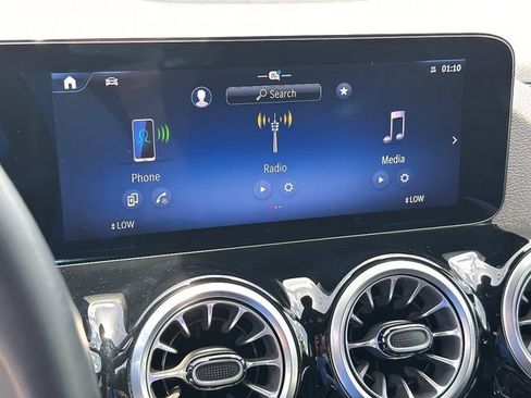 Certified 2025 Mercedes-Benz GLA 250 image 20