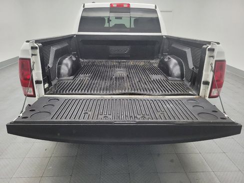 Used 2019 RAM 1500 Classic SLT RWD image 29