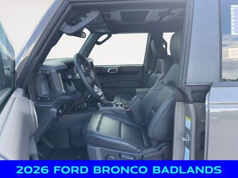 New 2026 Ford Bronco Badlands w/ Black Appearance Package AWD/4WD image 9