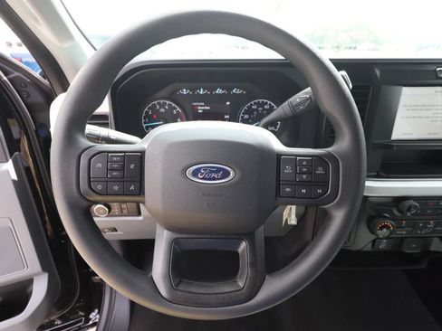 New 2026 Ford F250 XL AWD/4WD image 17