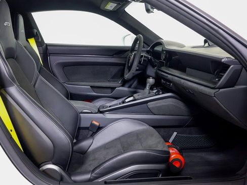 Certified 2022 Porsche 911 GT3 image 7