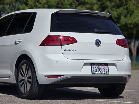 Used 2015 Volkswagen e-Golf SEL Premium image 14