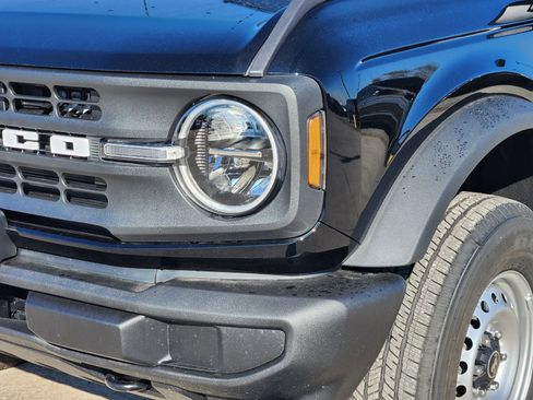 New 2025 Ford Bronco 4-Door image 10