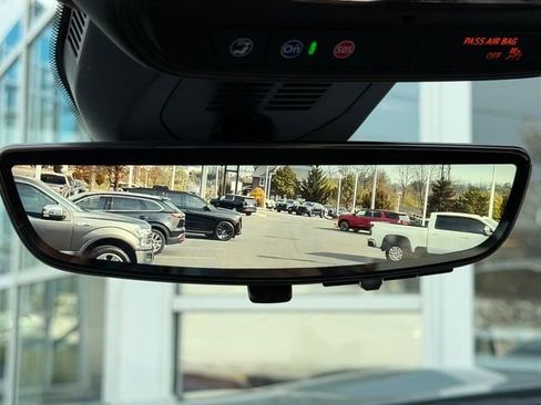 New 2026 Chevrolet Equinox LT w/ Convenience Package II AWD/4WD image 6