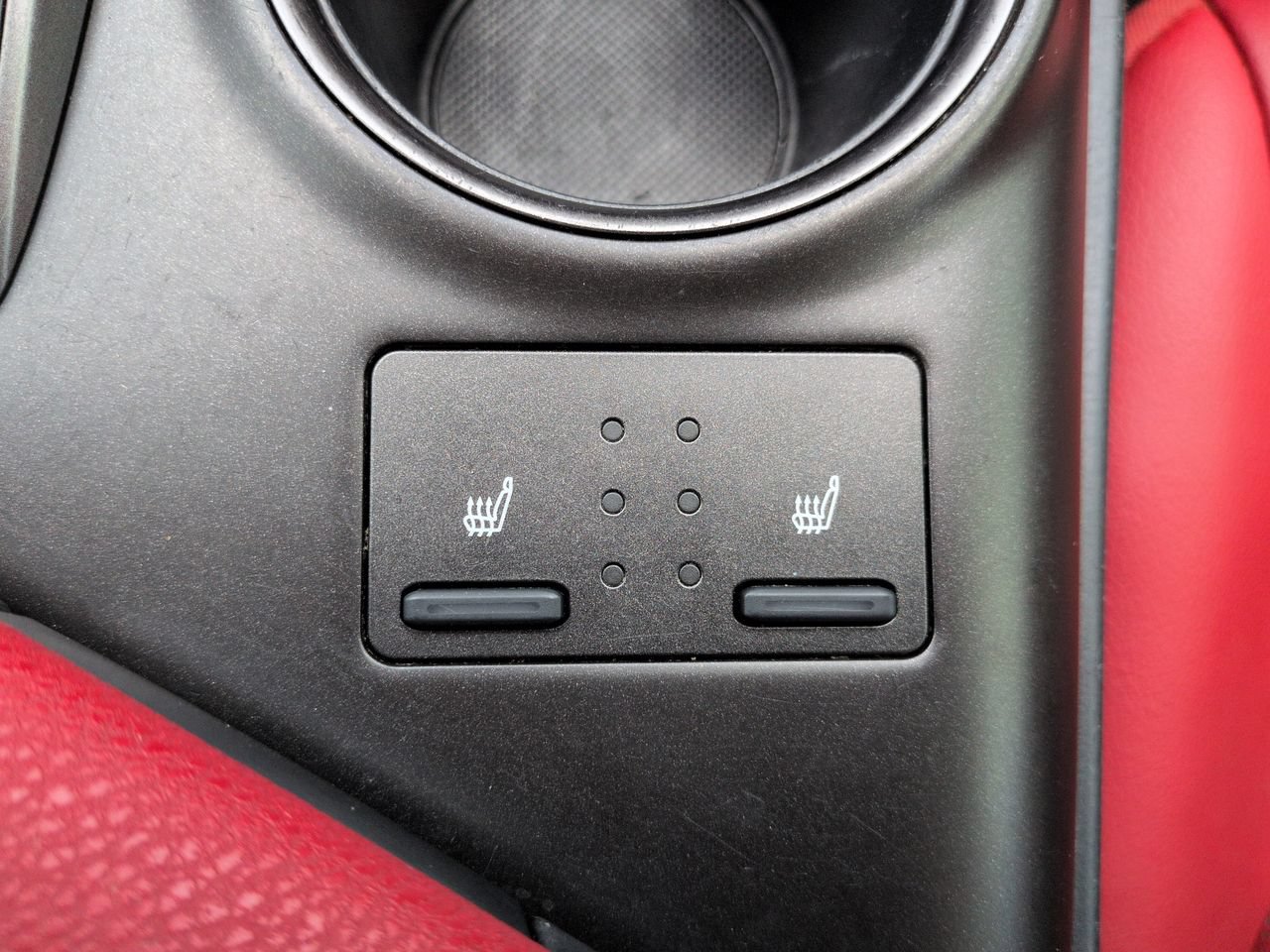 Used 2022 Toyota Camry XSE FWD image 24