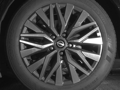 Used 2025 Nissan Altima 2.5 SV image 14