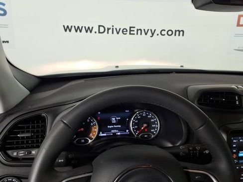 Used 2023 Jeep Renegade Altitude AWD/4WD image 26