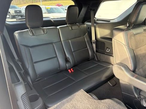 Used 2025 Ford Explorer ST image 35
