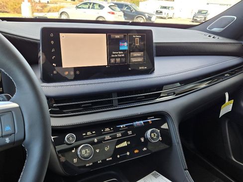 New 2026 INFINITI QX60 Sport w/ Dark Cargo Package image 31