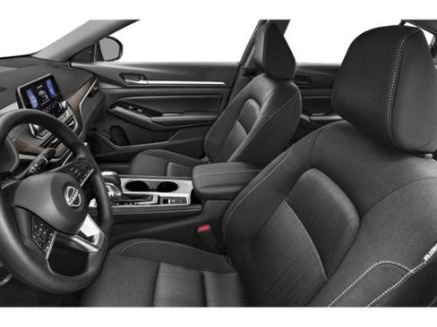 Used 2024 Nissan Altima 2.5 SV FWD image 40