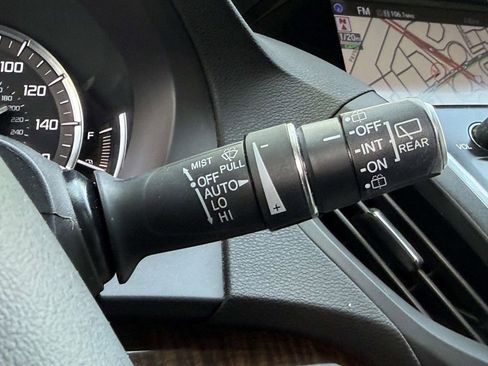 Used 2017 Acura MDX SH-AWD w/ Technology Package image 28