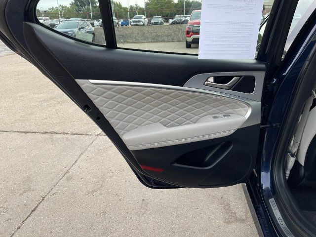 Used 2019 Genesis G70 2.0T Advanced w/ Prestige Package AWD/4WD image 12