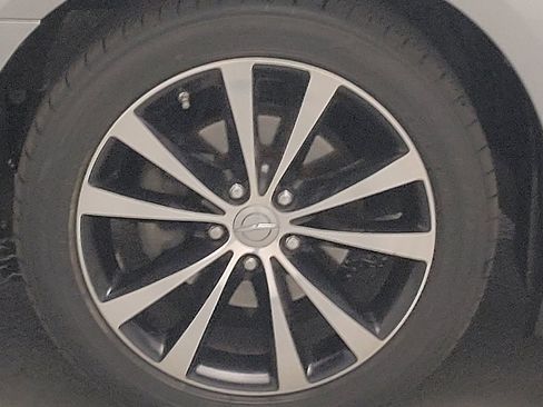 Used 2014 Chrysler 200 S image 31