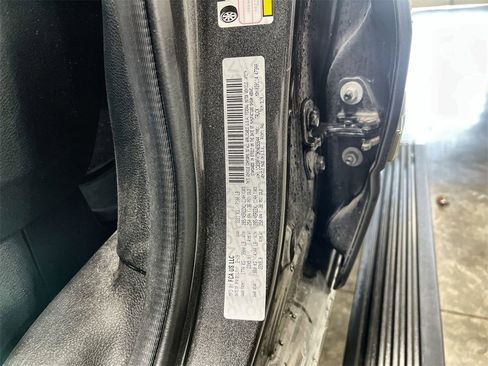 Used 2019 RAM 1500 Limited image 10